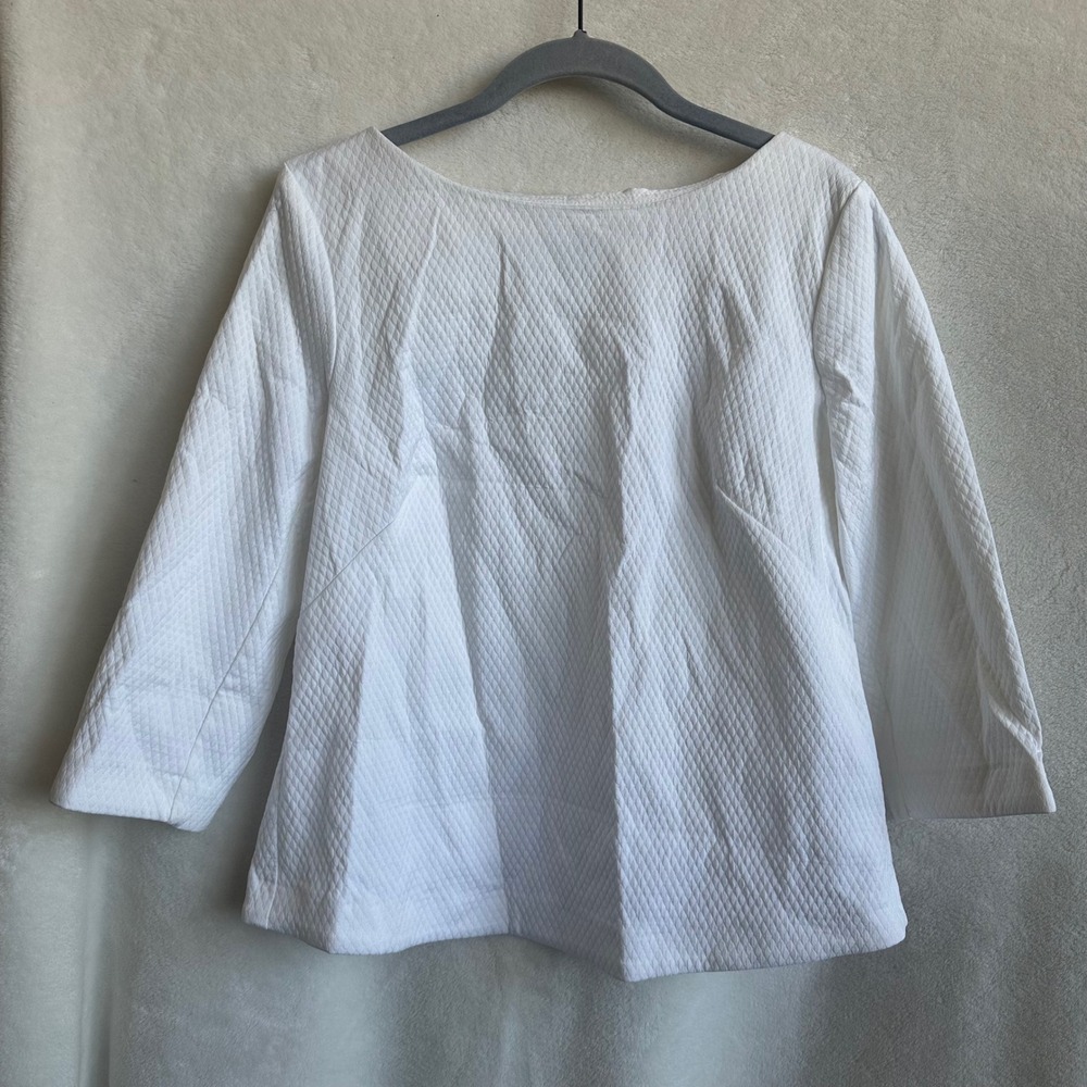 Dalia Collection White 3/4 Sleeve Structured White Open-Back Top‎ Size Medium